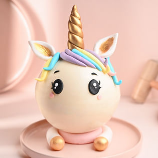 Side view Unicorn Pinata Cake