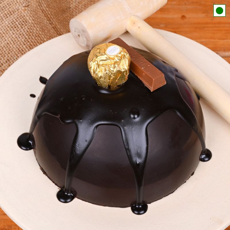 Eggless Chocolate Pinata Cake With Hammer