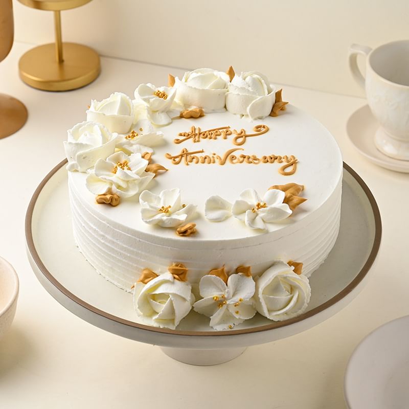 Enchanted Marriage Anniversary Cake Online