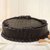 Round Dark Chocolate Cake 