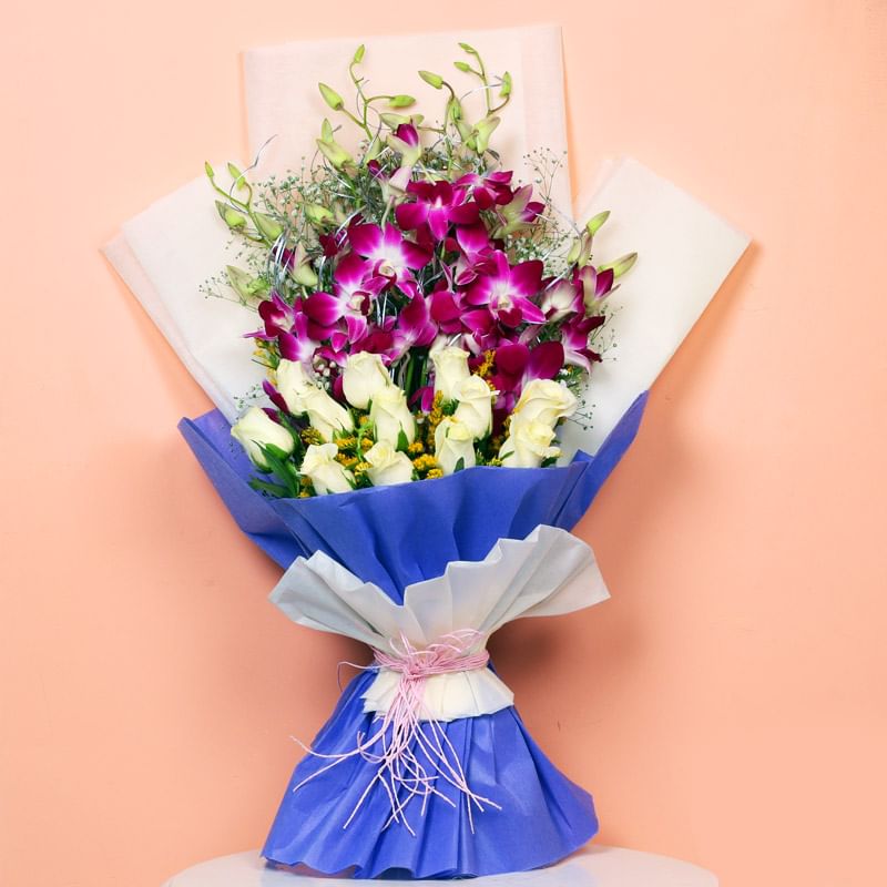 Bouquet of Orchids and Roses