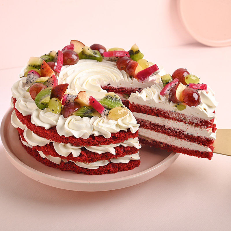 Red Velvet Fruit Cake