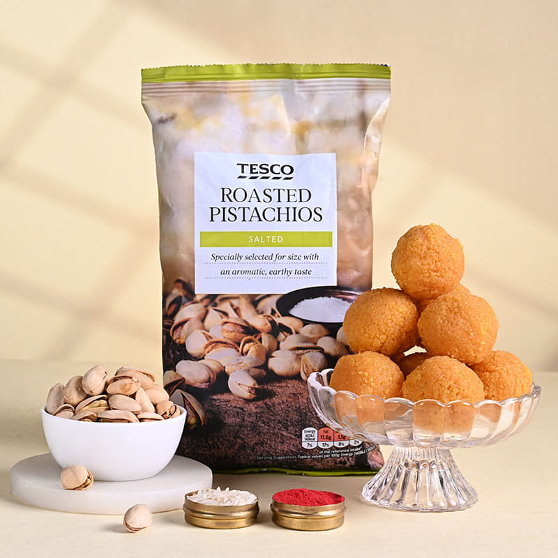 Bhaiya Bhabhi Rakhi Set With Ladoos N Pistachios