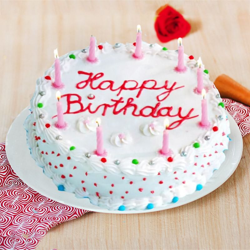 Scrumptious Birthday Cream Cake