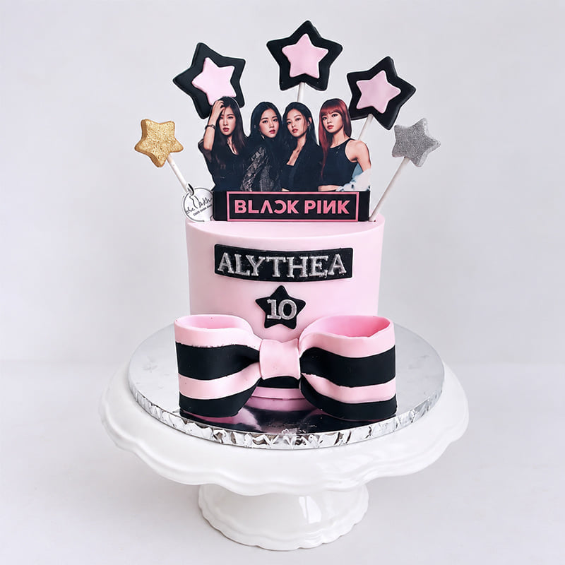 Blackpink Bow N Star Cake