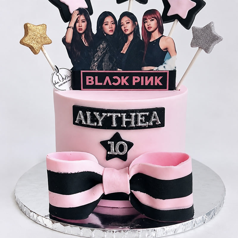 Blackpink Bow N Star Cake
