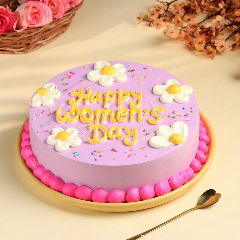 Blooming Daisies Womens Day Cake