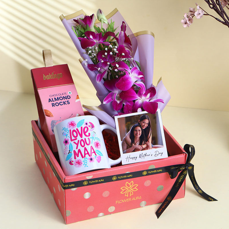 Blooms Bites N Memory Hamper For Mom