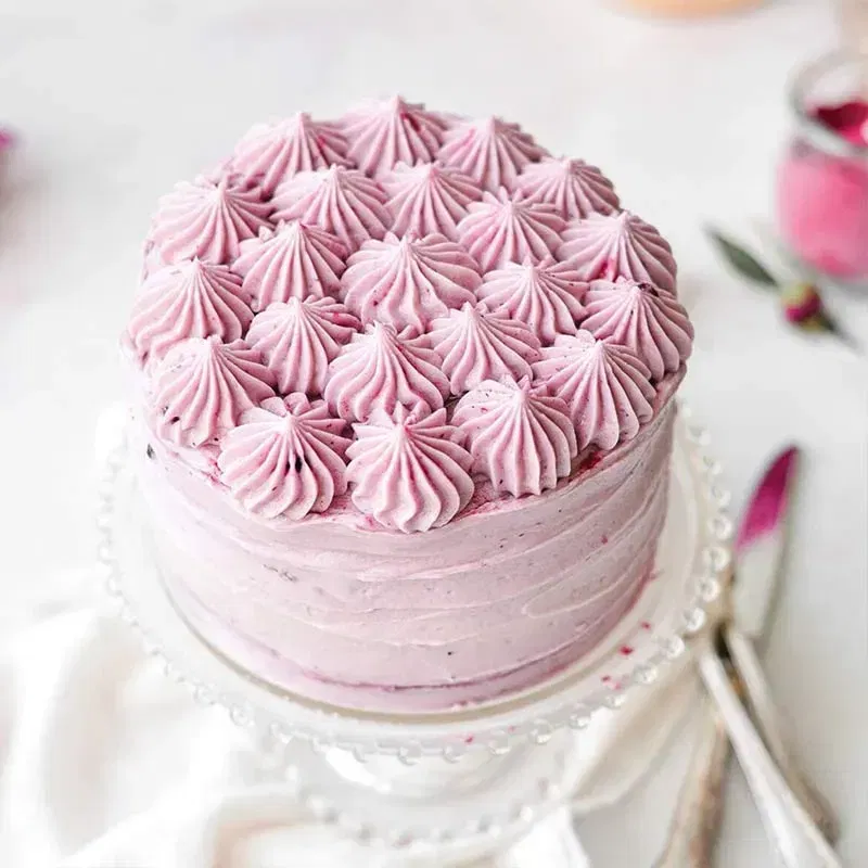 Cream Swirls Blueberry Cake