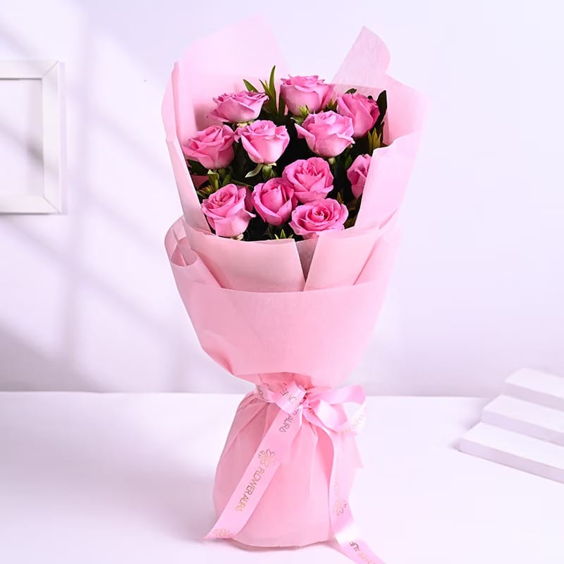 Red Velvet Cake With Pink Rose Bouquet