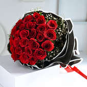 Bundle Of Exotic Red Roses for Valentine