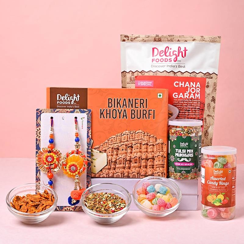 Send Bhaiya Bhabhi Rakhi Set online for Bhaiya bhabhi with Sweets