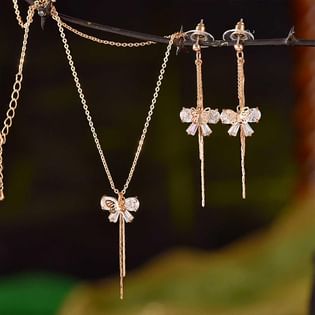 Butterfly Necklace N Earring Set