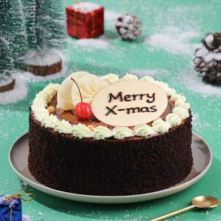 Butterscotch Crunch Christmas Cake