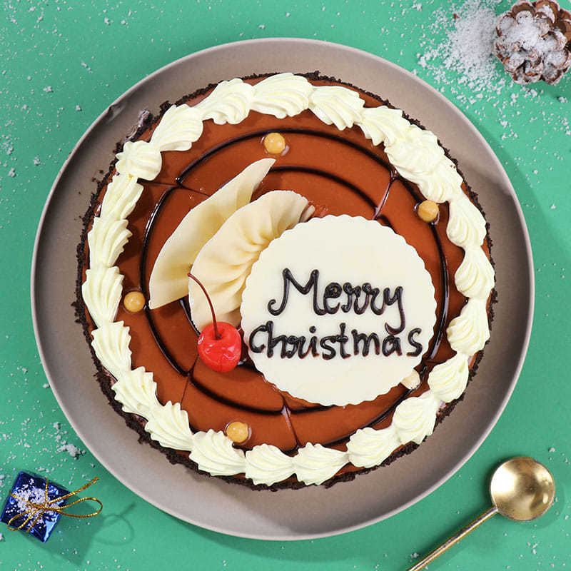 Butterscotch Crunch Christmas Cake