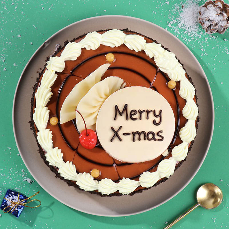 Butterscotch Crunch Christmas Cake