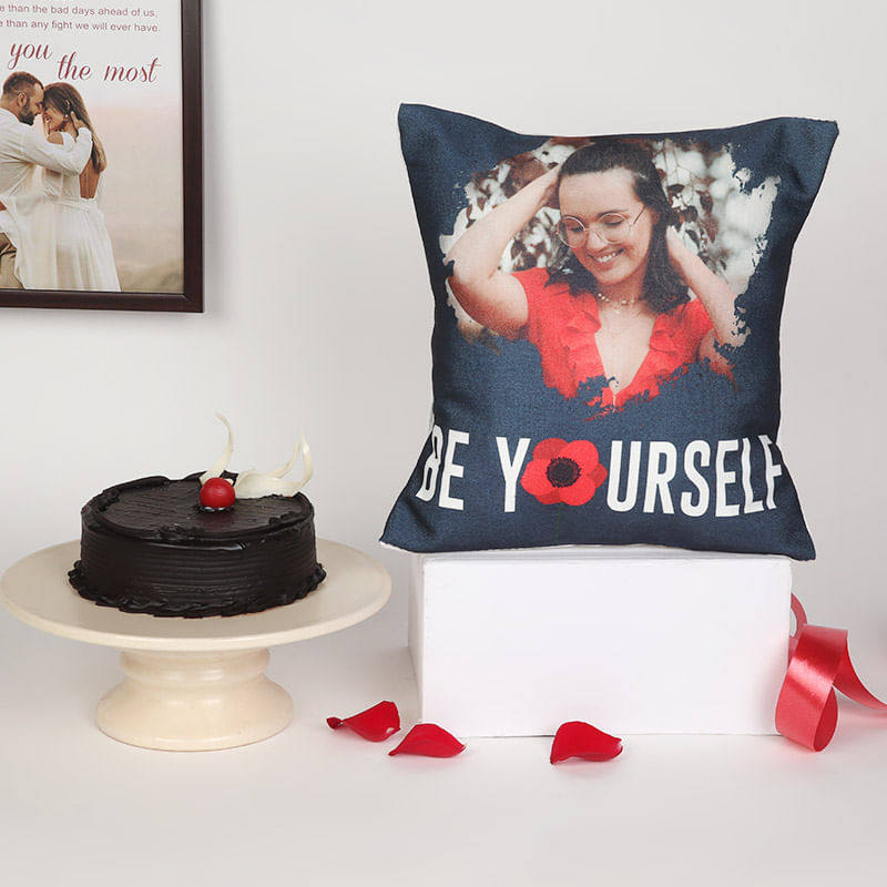 Cake And Cushion Combo: Half Kg Chocolate Cake