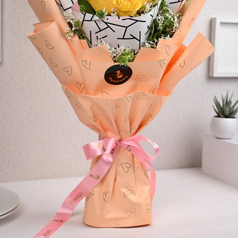 Captivating Rose Bouquet: Valentine's Day Flowers Online