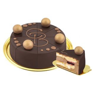 Champenois Creme Pyramid Cake