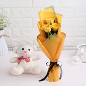 Cheerful Yellow Roses With Teddy