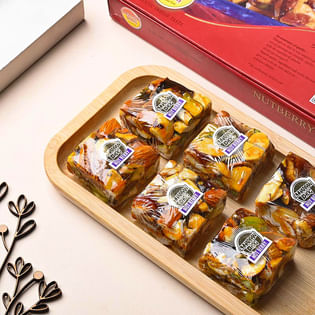 Chic Designer Rakhi With Nutberry