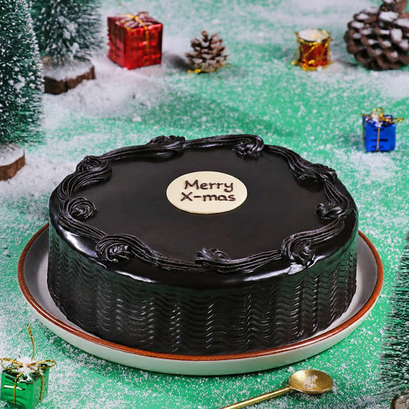 Christmas Cheer Chocolate Cake