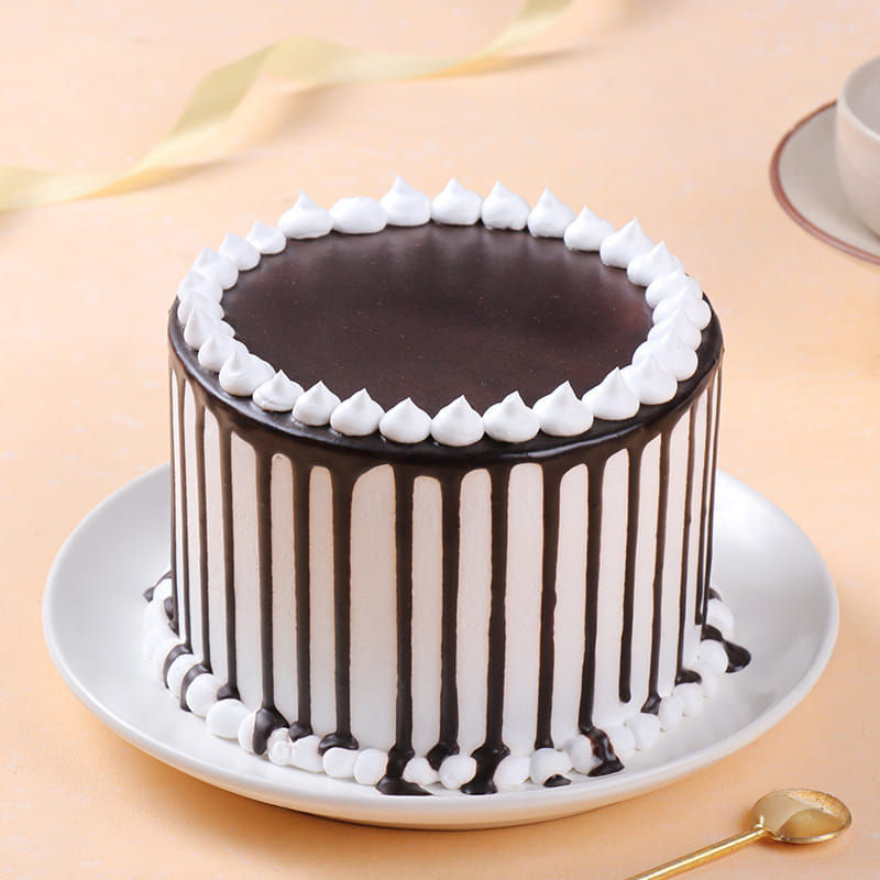 Choco Vanilla Eggless Cake