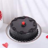 Artistic Chocolate Pleasure Cake