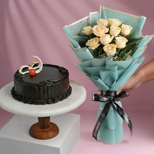 Choco Truffle Cake With Peach Rose Bouquet
