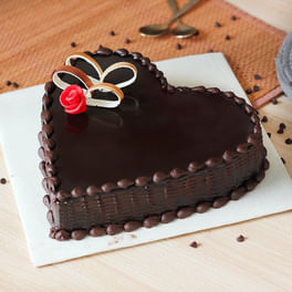 Heart Shape Cake Online | Order Heart Cake for Birthday | FlowerAura