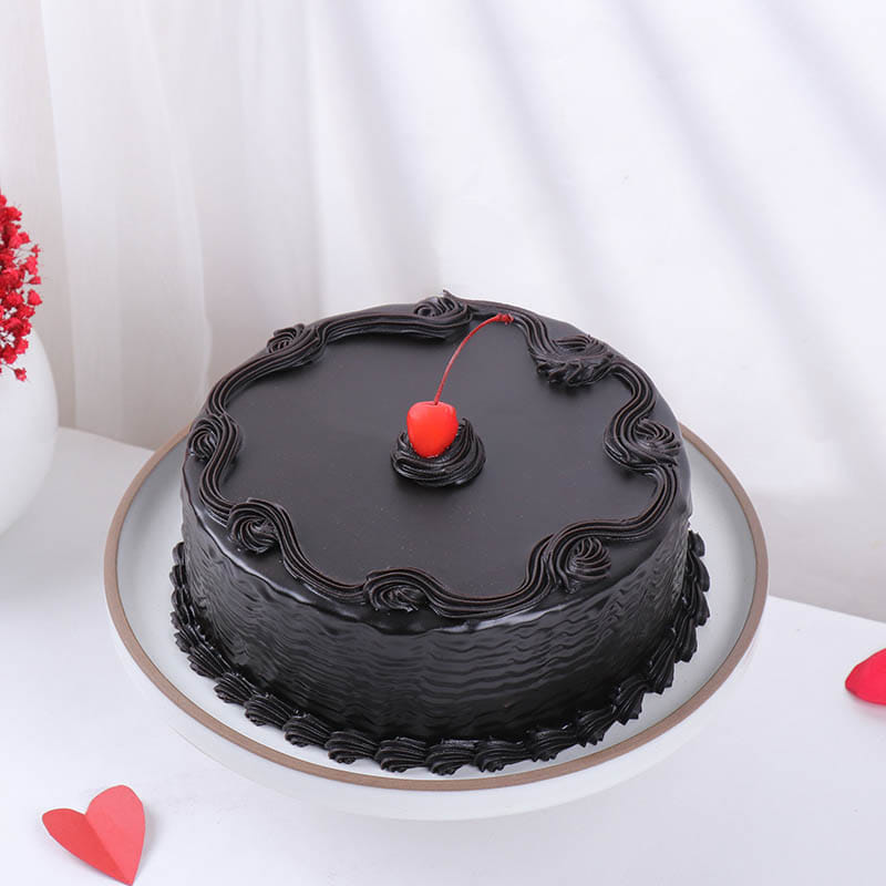 Artistic Chocolate Pleasure Cake