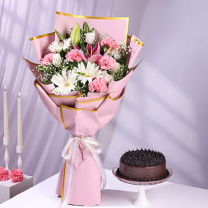 Chocolate Cake With Moonlight Blooms Chocolate Cake With Moonlight Blooms