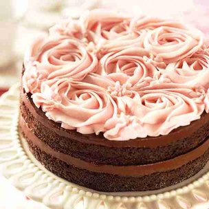 Chocolate Cream Cake - Chocolate Rose Cake