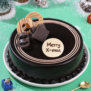 Chocolate Glaze Christmas Cake