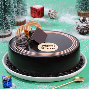 Chocolate Glaze Christmas Cake