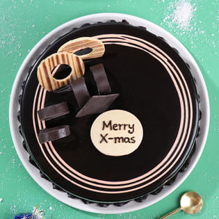 Chocolate Glaze Christmas Cake