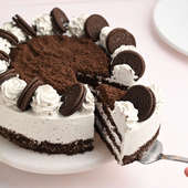 Sliced View of Oreo Cake without Couple Cake Topper