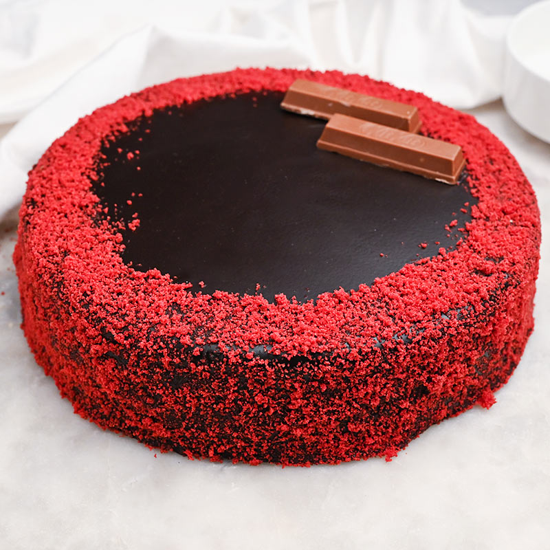 Order Chocolatey Kitkat Cake Online 