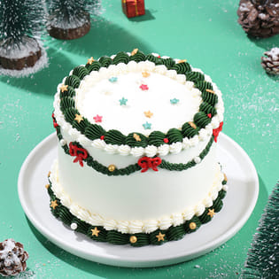 Christmas Charm Garland Cake