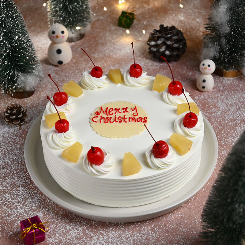 Christmas Pineapple Cake With Cherries