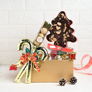 Plum Cake N Ferrero Gift Hamper