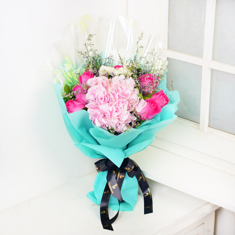 Combo of Carnation and Roses