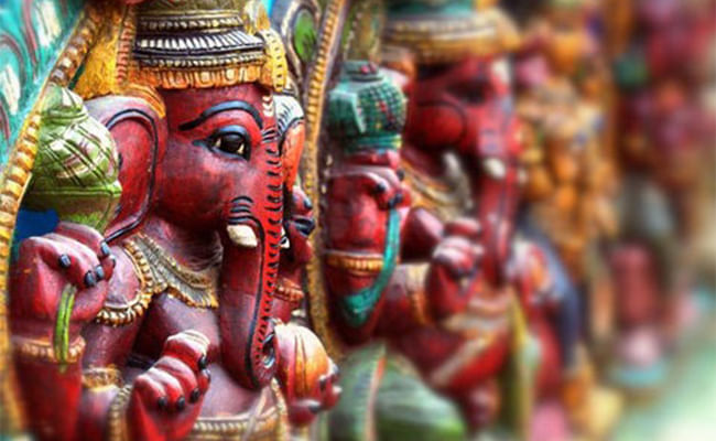 Perfect Gift Ideas To Grace Ganesh Chaturthi