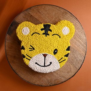 Creamy Delight Tiger Theme Cake