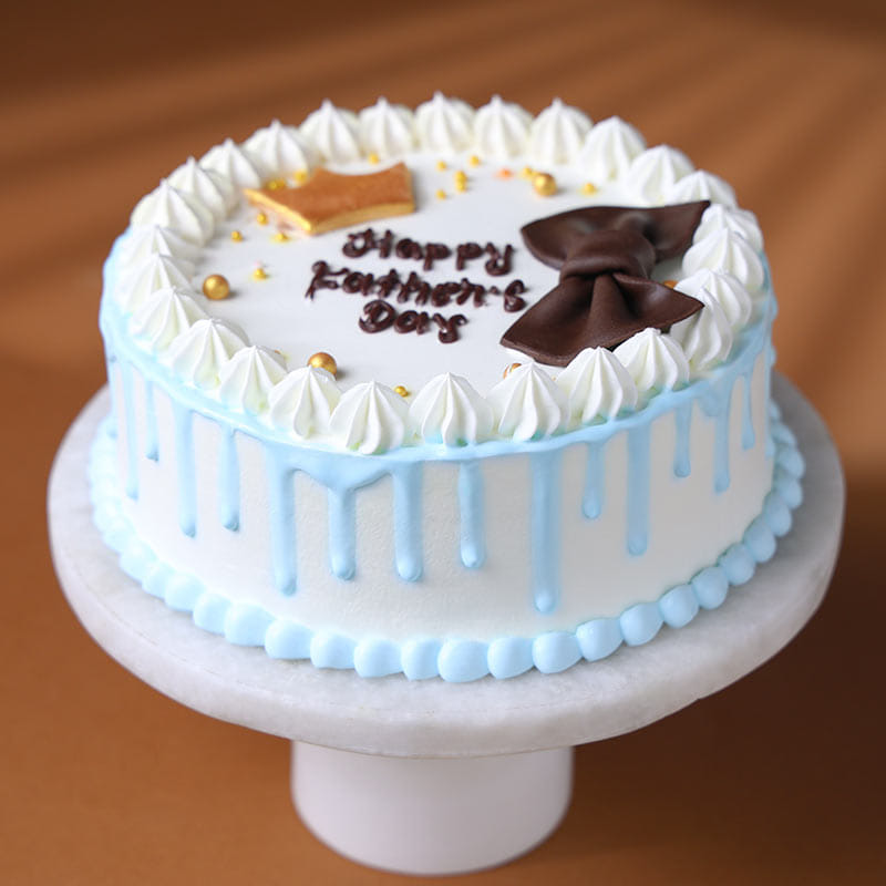Crowned In Love Fathers Day Cake
