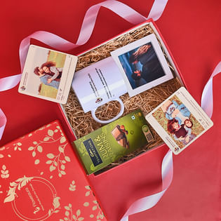 Custom Love hamper with Mug, chocolate and coaster