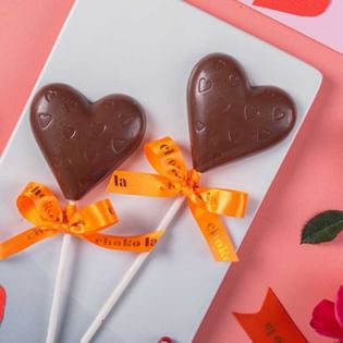 Cute Heart Shaped Milk Chocolate Lollipops