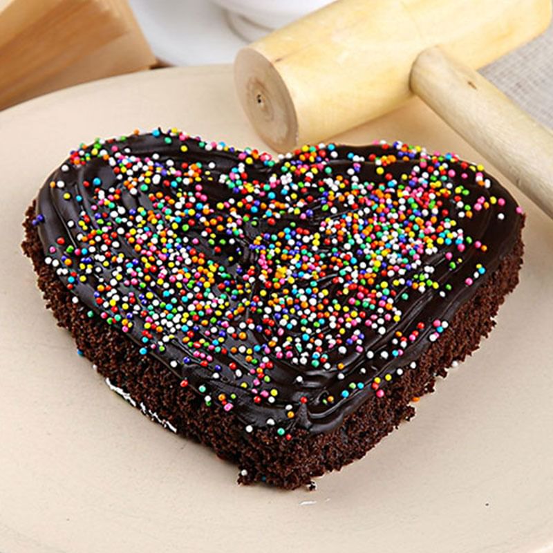 Dad Moustache Pinata Cake - Inside