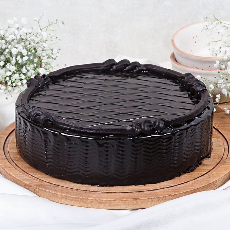 Side view of Chocolate Cake Online