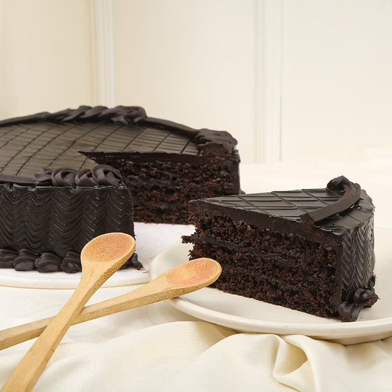 Sliced view of Chocolate Cake Online